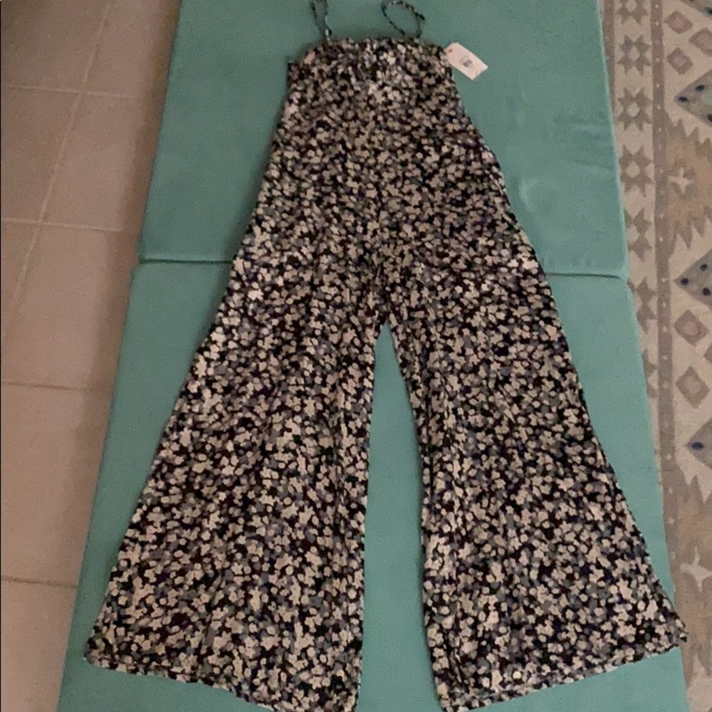 Billabong romper (wide leg)